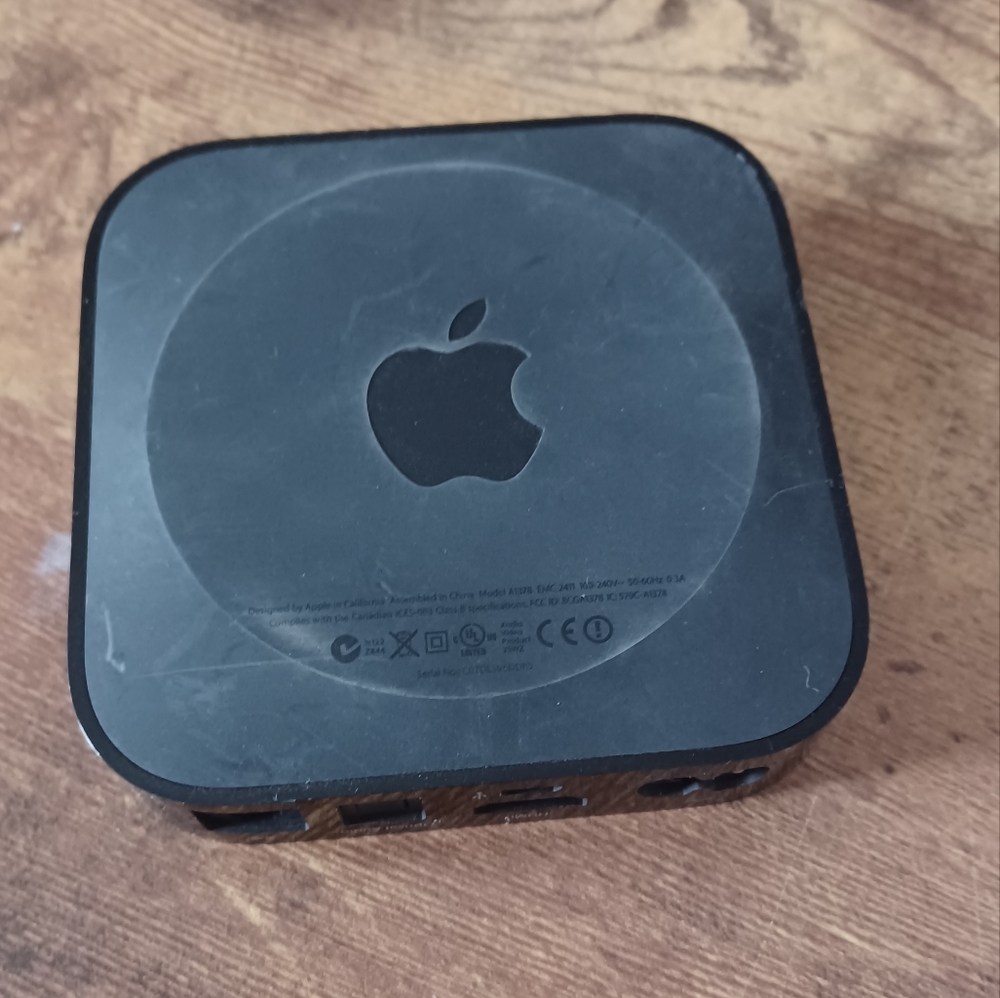 Apple TV hub- black